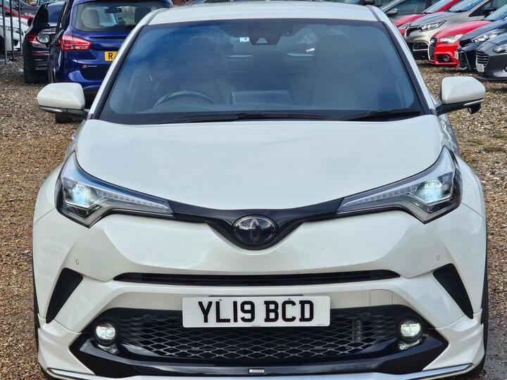 Toyota C-HR 1.8 Hybrid 5 Seater Euro 6 Toyota C-HR 1.8 Hybrid 5 Seater Euro 6