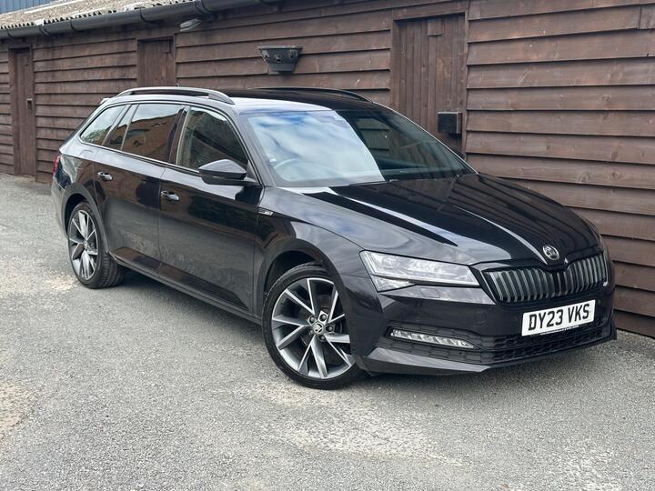 Skoda Superb 1.4 TSI IV 13kWh SportLine Plus DSG Euro 6 (s/s) 5dr Skoda Superb 1.4 TSI IV 13kWh SportLine Plus DSG Euro 6 (s/s) 5dr