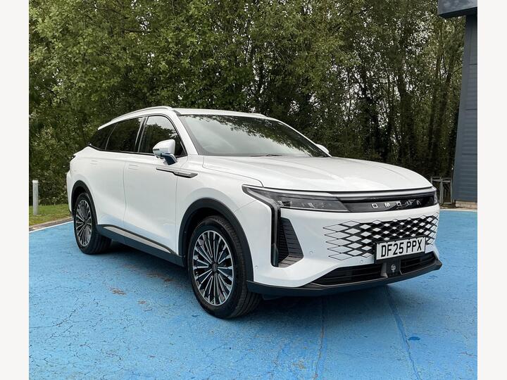 OMODA 9 1.5T SHS 34.46kWh Noble DHT3 4WD Euro 6 (s/s) 5dr