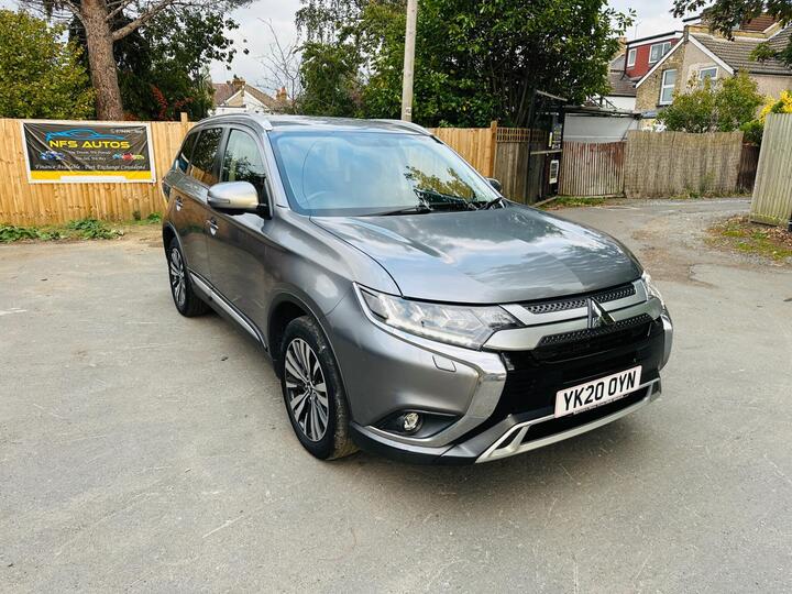 Mitsubishi Outlander 2.0 MIVEC Exceed CVT 4WD Euro 6 (s/s) 5dr Mitsubishi Outlander 2.0 MIVEC Exceed CVT 4WD Euro 6 (s/s) 5dr