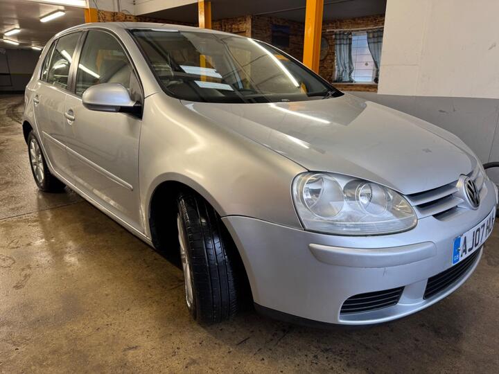 Volkswagen Golf 1.9 TDI Match DSG 5dr