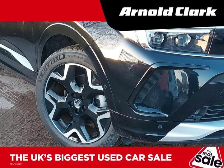 Vauxhall Grandland 1.6 14.2kWh Ultimate Auto Euro 6 (s/s) 5dr