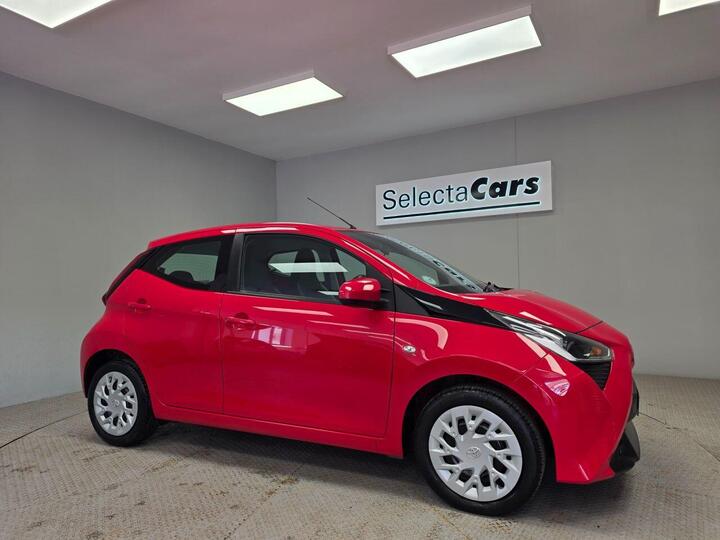 Toyota AYGO 1.0 VVT-i X-play Euro 6 5dr (Safety Sense)
