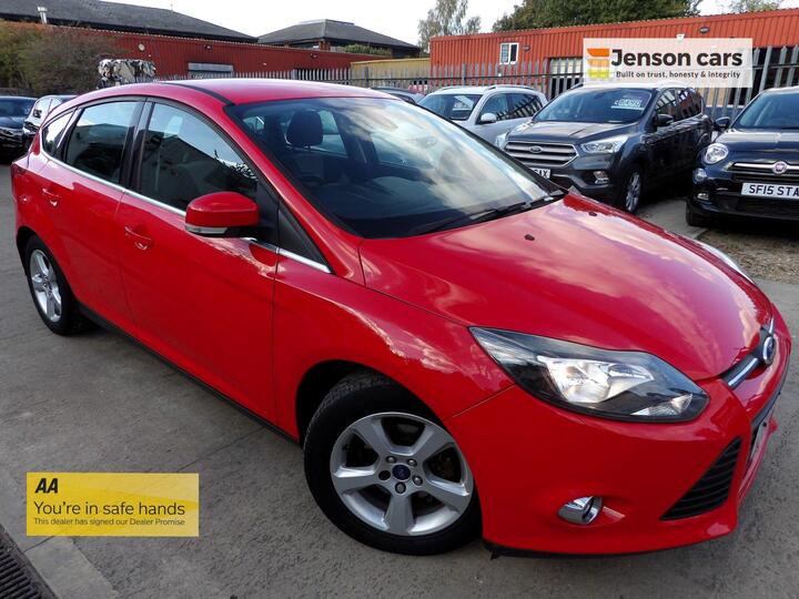 Ford FOCUS 1.6 TDCi Zetec Navigator Euro 5 (s/s) 5dr