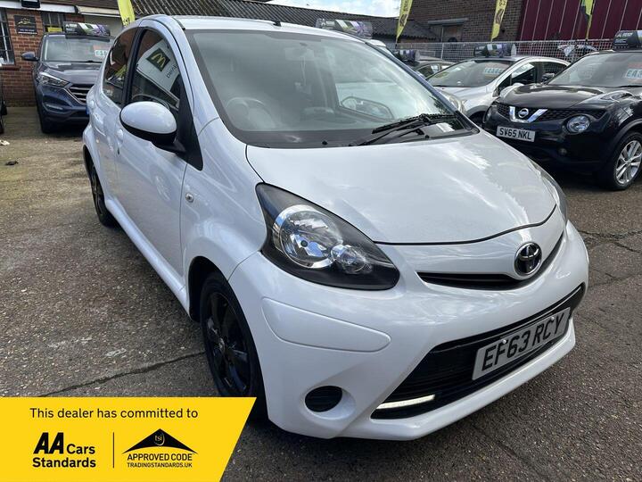 Toyota AYGO 1.0 VVT-i Move Euro 5 5dr