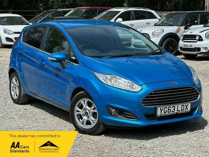 Ford Fiesta 1.6 TDCi ECOnetic Titanium Euro 5 (s/s) 5dr