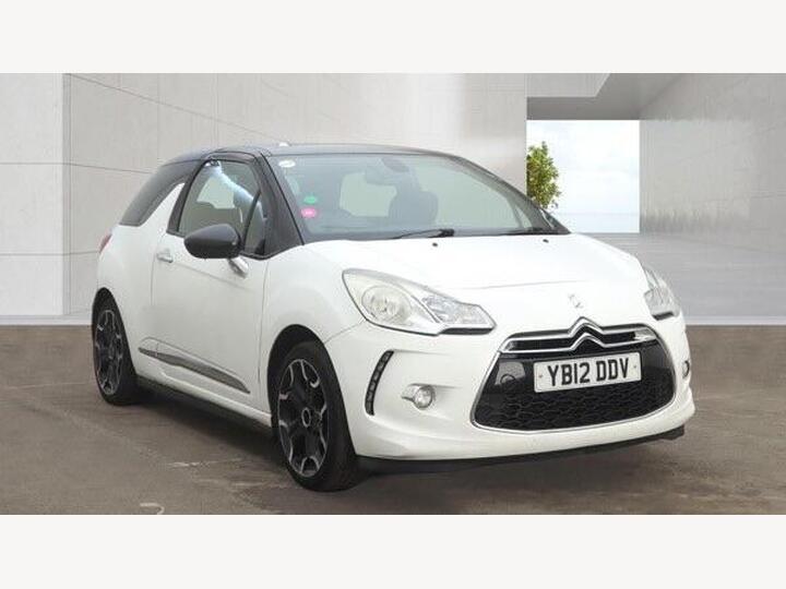 Citroen DS3 1.6 E-HDi Airdream DStyle Plus Euro 5 (s/s) 3dr