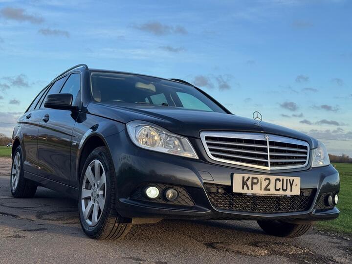 Mercedes-Benz C Class 1.8 C180 BlueEfficiency SE G-Tronic+ Euro 5 (s/s) 5dr