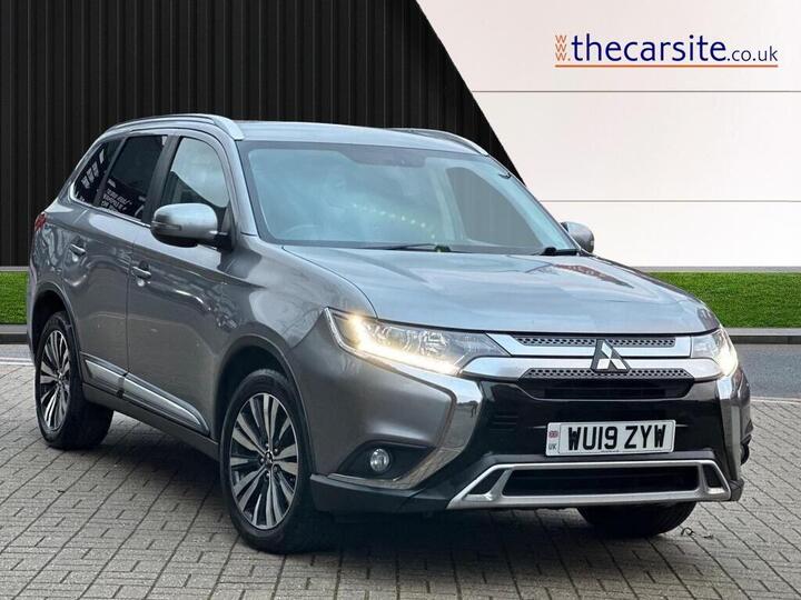 Mitsubishi Outlander 2.0 MIVEC Juro CVT 4WD Euro 6 (s/s) 5dr Mitsubishi Outlander 2.0 MIVEC Juro CVT 4WD Euro 6 (s/s) 5dr