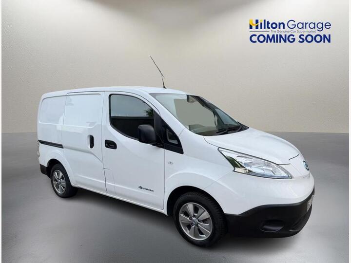 Nissan E-NV200 40kWh Tekna Panel Van 5dr Electric Auto SWB (Quick Charge) (109 Ps)