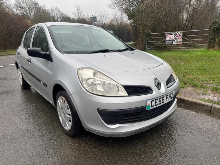 Renault Clio 1.6 VVT Expression 5dr