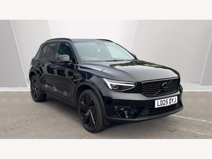 Volvo XC40 2.0 B3 MHEV Ultra Black Edition DCT Auto Euro 6 (s/s) 5dr