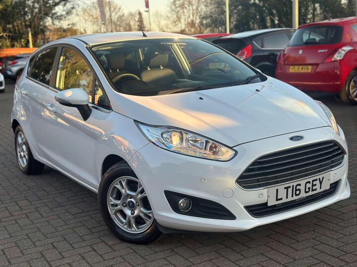 Ford FIESTA 1.5 TDCi ECOnetic Titanium Euro 6 (s/s) 5dr