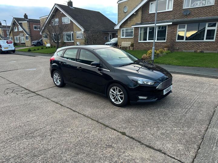 Ford Focus 1.0T EcoBoost Zetec Euro 6 (s/s) 5dr