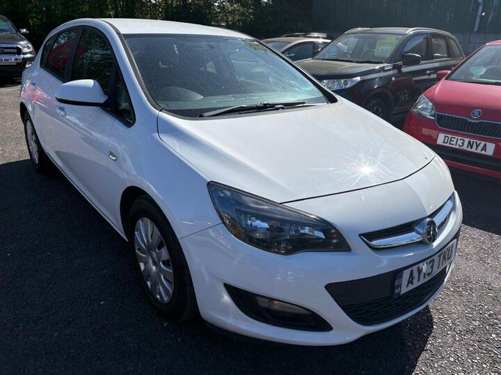 Vauxhall ASTRA 1.7 CDTi EcoFLEX Exclusiv Euro 5 (s/s) 5dr
