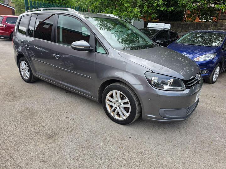 Volkswagen Touran 1.6 TDI SE Euro 5 5dr Volkswagen Touran 1.6 TDI SE Euro 5 5dr