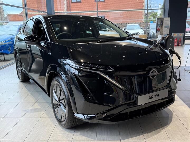 Nissan ARIYA 63kWh Advance Auto 5dr 7.4kW Charger
