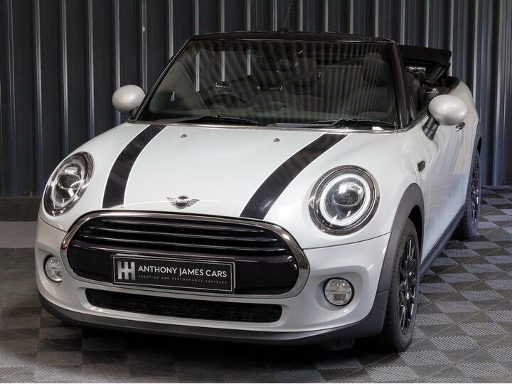 MINI CONVERTIBLE 1.5 Cooper Classic Euro 6 (s/s) 2dr