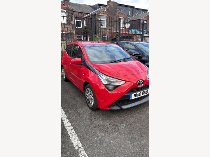 Toyota AYGO 1.0 VVT-i X-play Euro 6 5dr