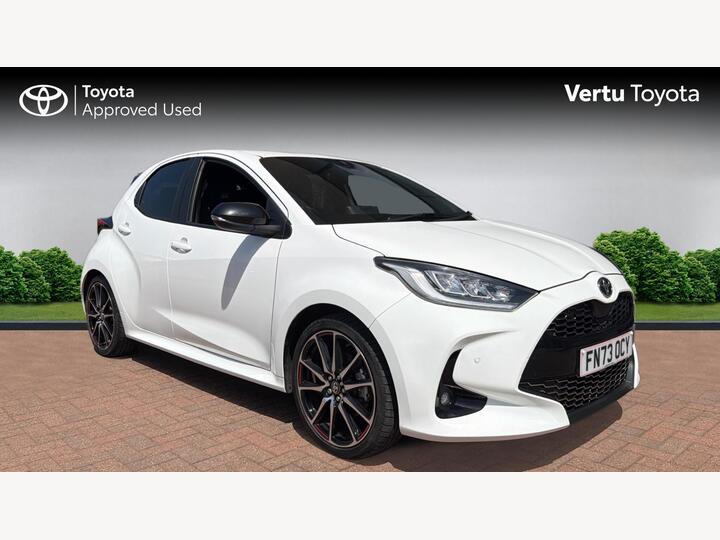 Toyota Yaris 1.5 VVT-h GR SPORT E-CVT Euro 6 (s/s) 5dr
