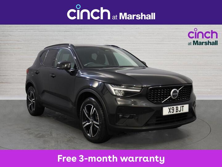 Volvo XC40 2.0 B4 MHEV Plus Dark DCT Auto Euro 6 (s/s) 5dr