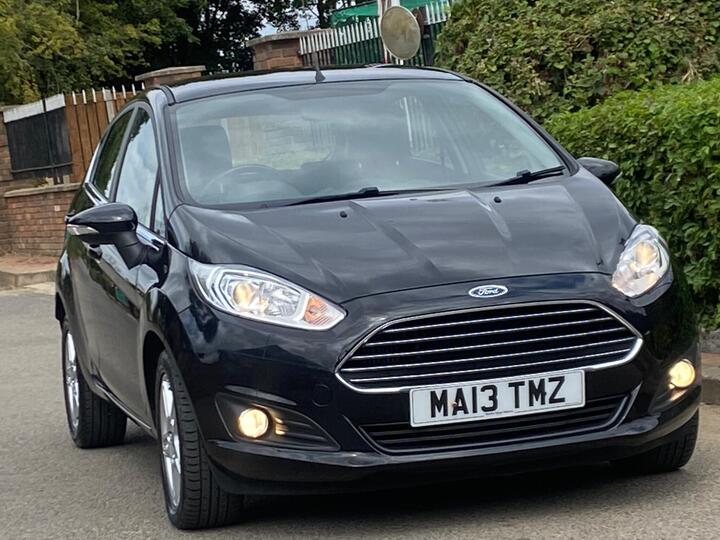 Ford Fiesta 1.0T EcoBoost Zetec Euro 5 (s/s) 5dr