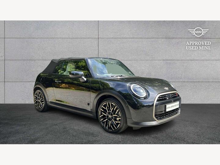 MINI Convertible 2.0S Exclusive Steptronic Euro 6 (s/s) 2dr MINI Convertible 2.0S Exclusive Steptronic Euro 6 (s/s) 2dr