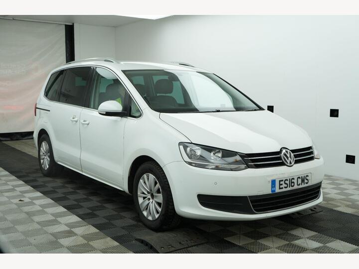 Volkswagen Sharan 2.0 TDI BlueMotion Tech SE DSG Euro 6 (s/s) 5dr Volkswagen Sharan 2.0 TDI BlueMotion Tech SE DSG Euro 6 (s/s) 5dr