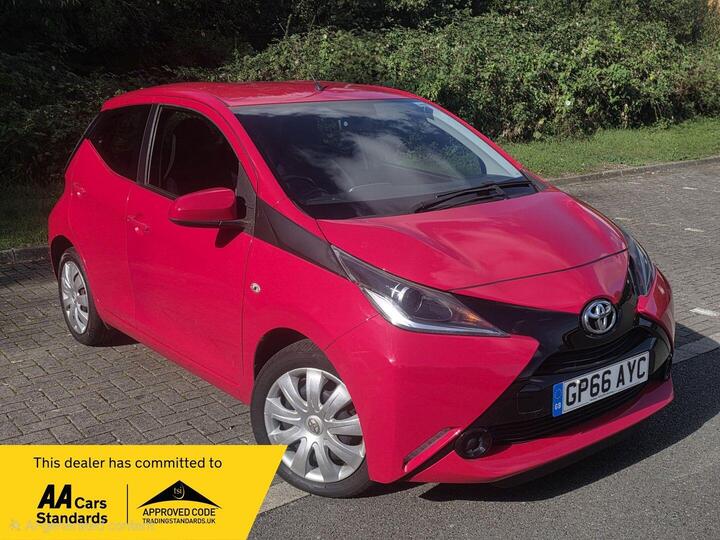 Toyota AYGO 1.0 VVT-i X-play Euro 6 5dr