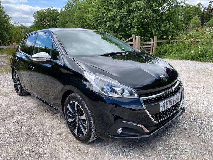 Peugeot 208 1.2 PureTech Allure Premium Euro 6 (s/s) 5dr