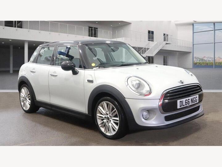 MINI Hatch 1.5 Cooper D Euro 6 (s/s) 5dr