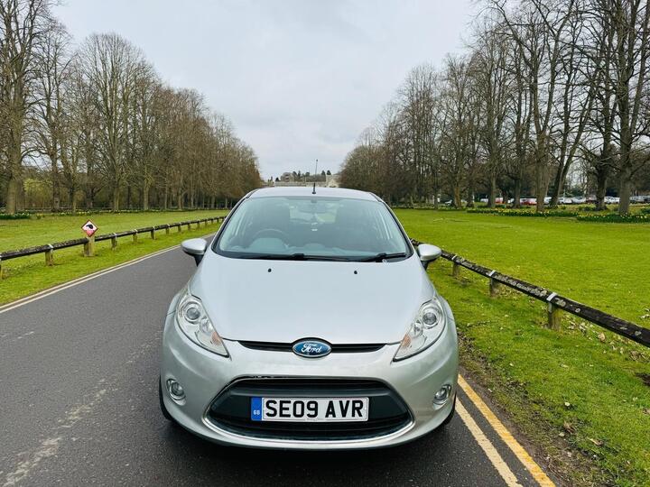 Ford Fiesta 1.25 Zetec 5dr