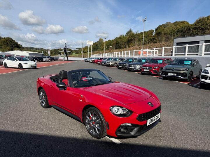 Abarth 124 SPIDER 1.4 MultiAir Auto Euro 6 2dr Abarth 124 SPIDER 1.4 MultiAir Auto Euro 6 2dr