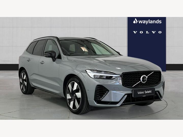 Volvo XC60 2.0h T8 18.8kWh Ultra Dark Auto AWD Euro 6 (s/s) 5dr