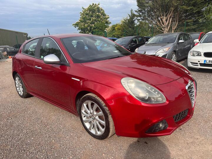 Alfa Romeo Giulietta 2.0 JTDM-2 Veloce Euro 5 (s/s) 5dr