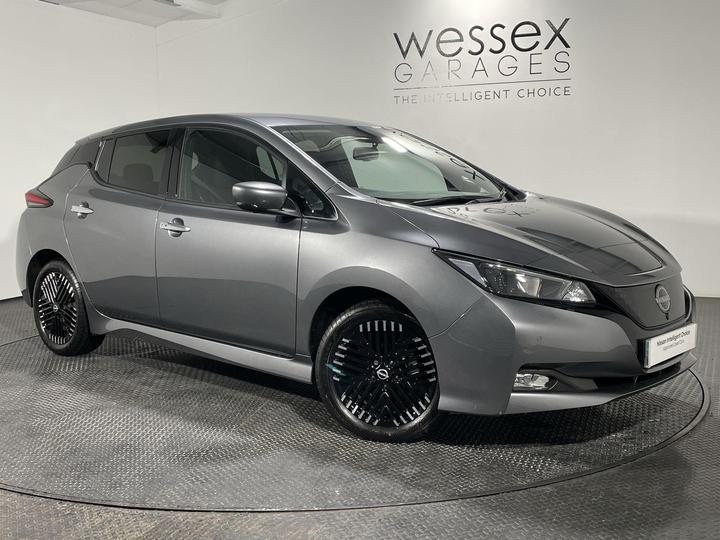 Nissan LEAF 39kWh N-Connecta Auto 5dr