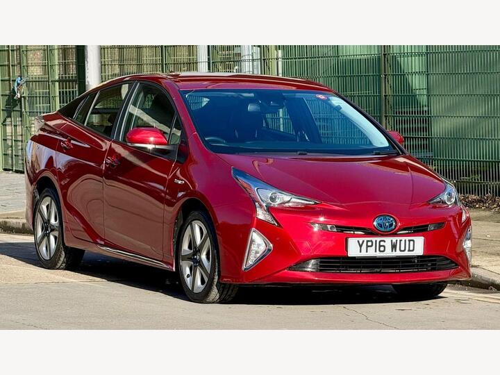 Toyota Prius 1.8 VVT-h Excel CVT Euro 6 (s/s) 5dr (15in Alloy)