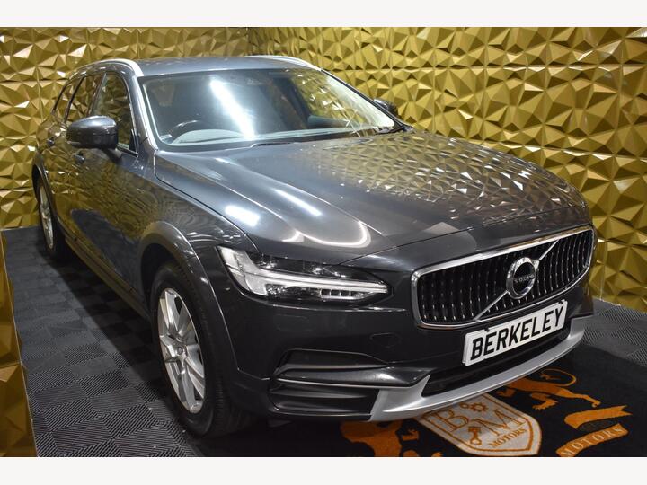 Volvo V90 Cross Country 2.0 D4 Pro Auto AWD Euro 6 (s/s) 5dr Volvo V90 Cross Country 2.0 D4 Pro Auto AWD Euro 6 (s/s) 5dr