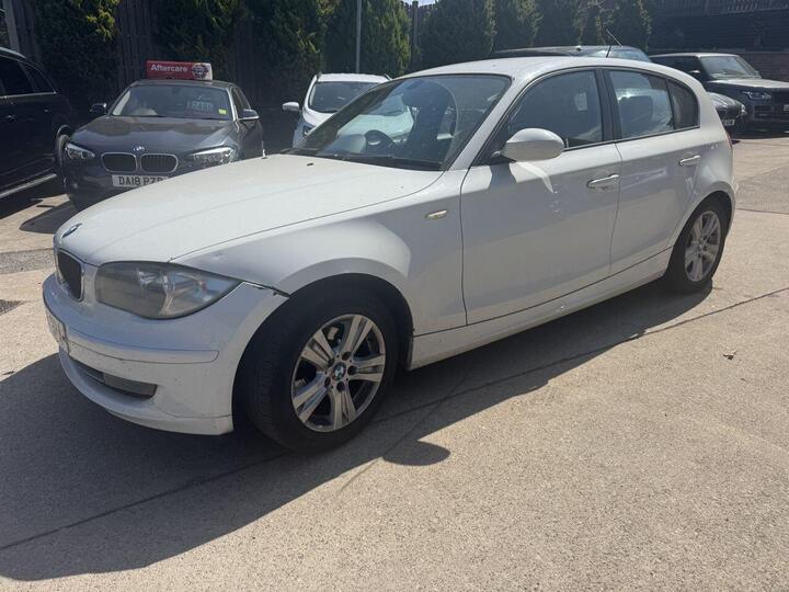 BMW 1 SERIES 2.0 118d SE Euro 5 5dr