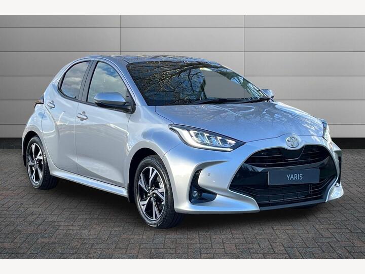 Toyota Yaris 1.5 VVT-h Design E-CVT Euro 6 (s/s) 5dr