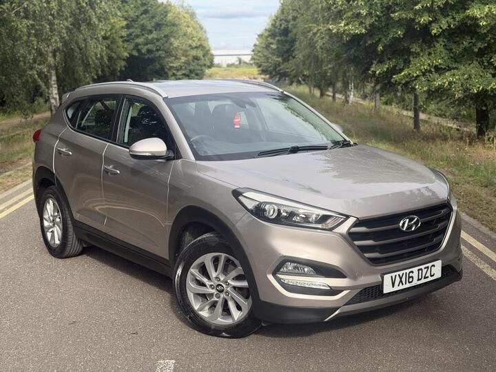 Hyundai TUCSON 2.0 CRDi SE Nav Auto 4WD Euro 6 5dr