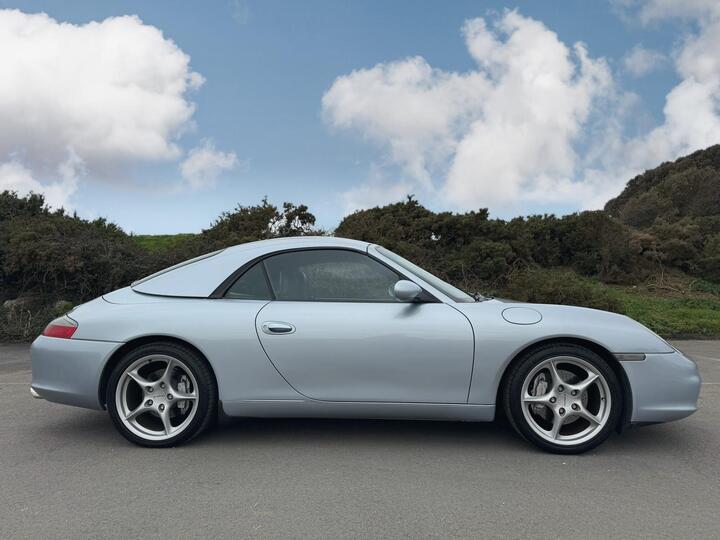 Porsche 911 3.6 996 Carrera 4 Cabriolet AWD 2dr