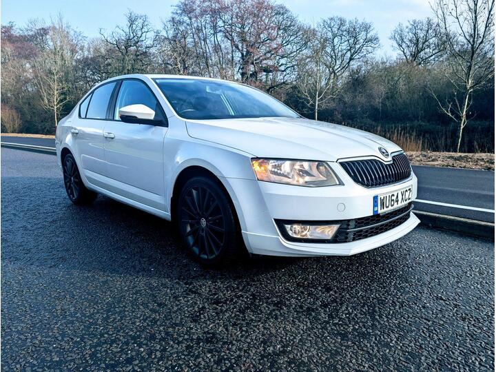 Skoda Octavia 1.6 TDI Black Edition Euro 5 (s/s) 5dr