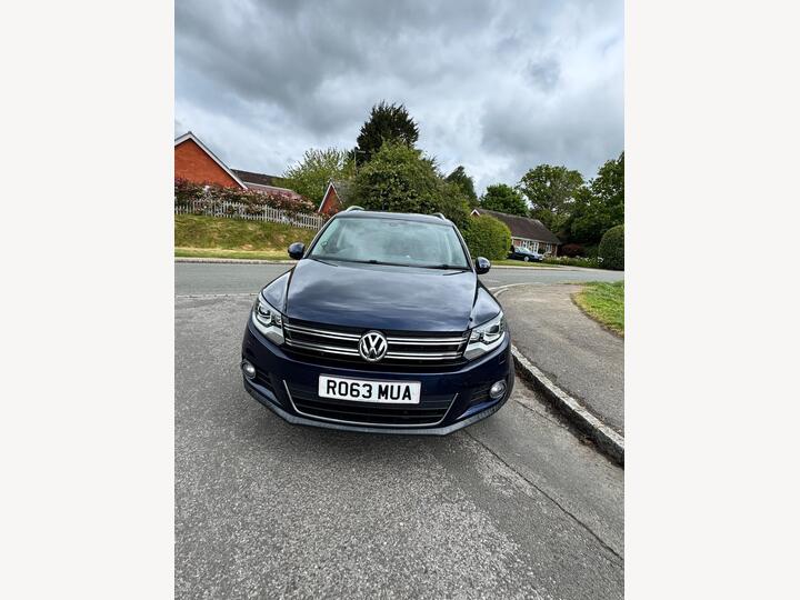 Volkswagen Tiguan 2.0 TDI BlueMotion Tech Match 4WD Euro 5 (s/s) 5dr