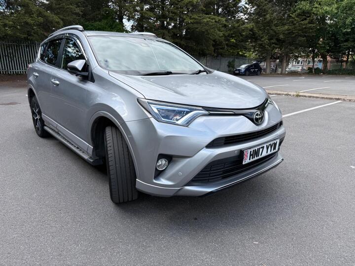Toyota RAV4 2.0 D-4D Icon Euro 6 (s/s) 5dr (Safety Sense, Nav)