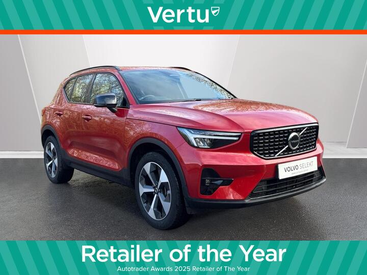 Volvo XC40 2.0 B4 MHEV Plus Dark DCT Auto Euro 6 (s/s) 5dr