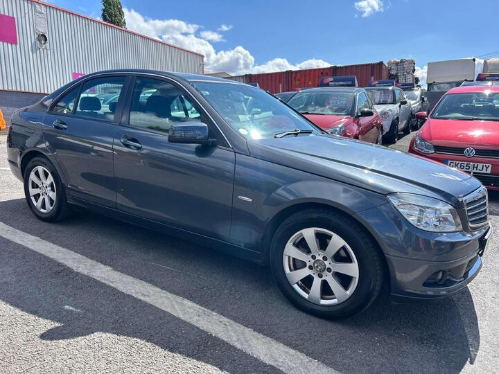 Mercedes-Benz C-CLASS 1.8 C180 BlueEfficiency SE Auto Euro 5 4dr