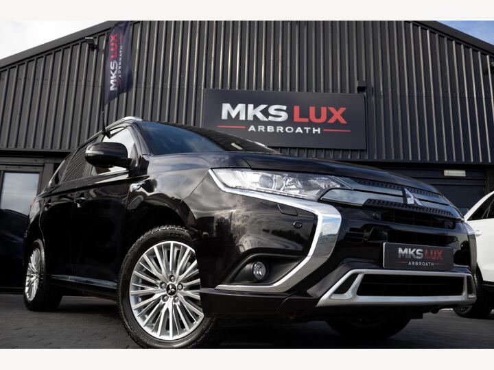 Mitsubishi Outlander 2.4h TwinMotor 13.8kWh Dynamic Safety CVT 4WD Euro 6 (s/s) 5dr