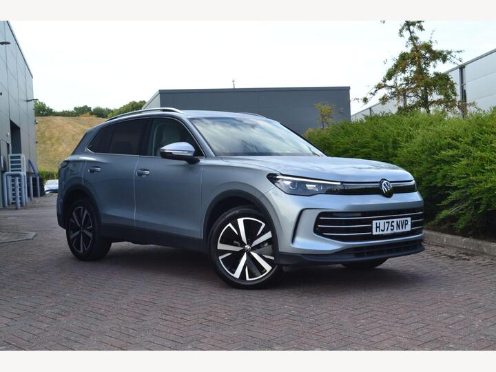 Volkswagen Tiguan 1.5 ETSI MHEV Elegance DSG Euro 6 (s/s) 5dr