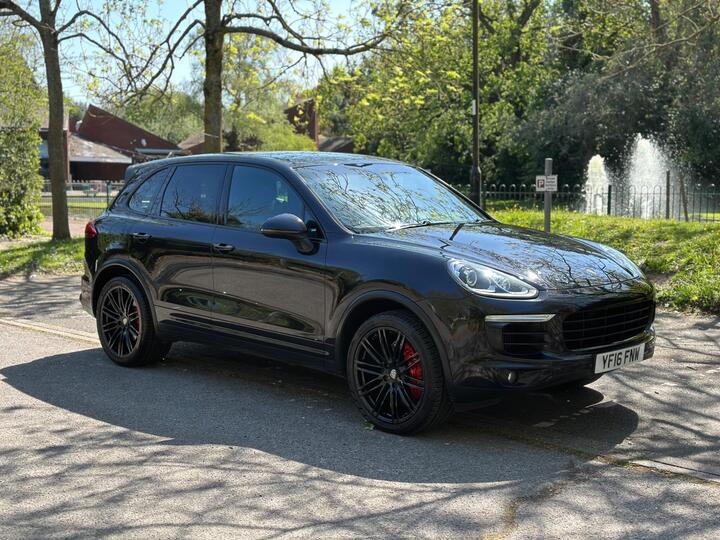 Porsche Cayenne 3.0 TD V6 TiptronicS 4WD Euro 6 (s/s) 5dr Porsche Cayenne 3.0 TD V6 TiptronicS 4WD Euro 6 (s/s) 5dr